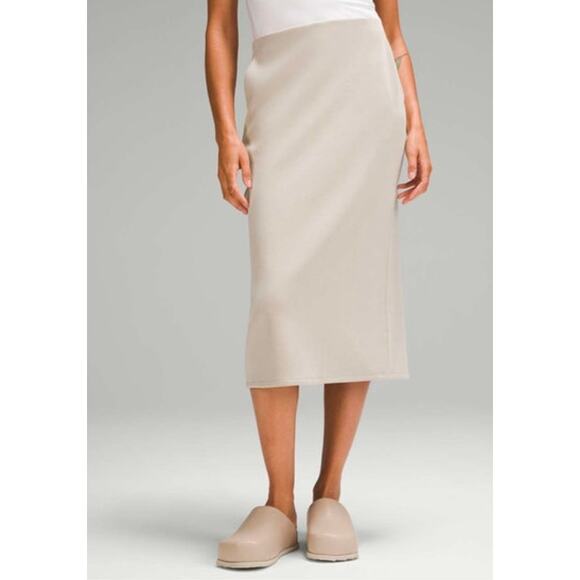 Lululemon Softstreme High Rise Midi Skirt Mojave Tan Size 4 - Picture 7 of 8